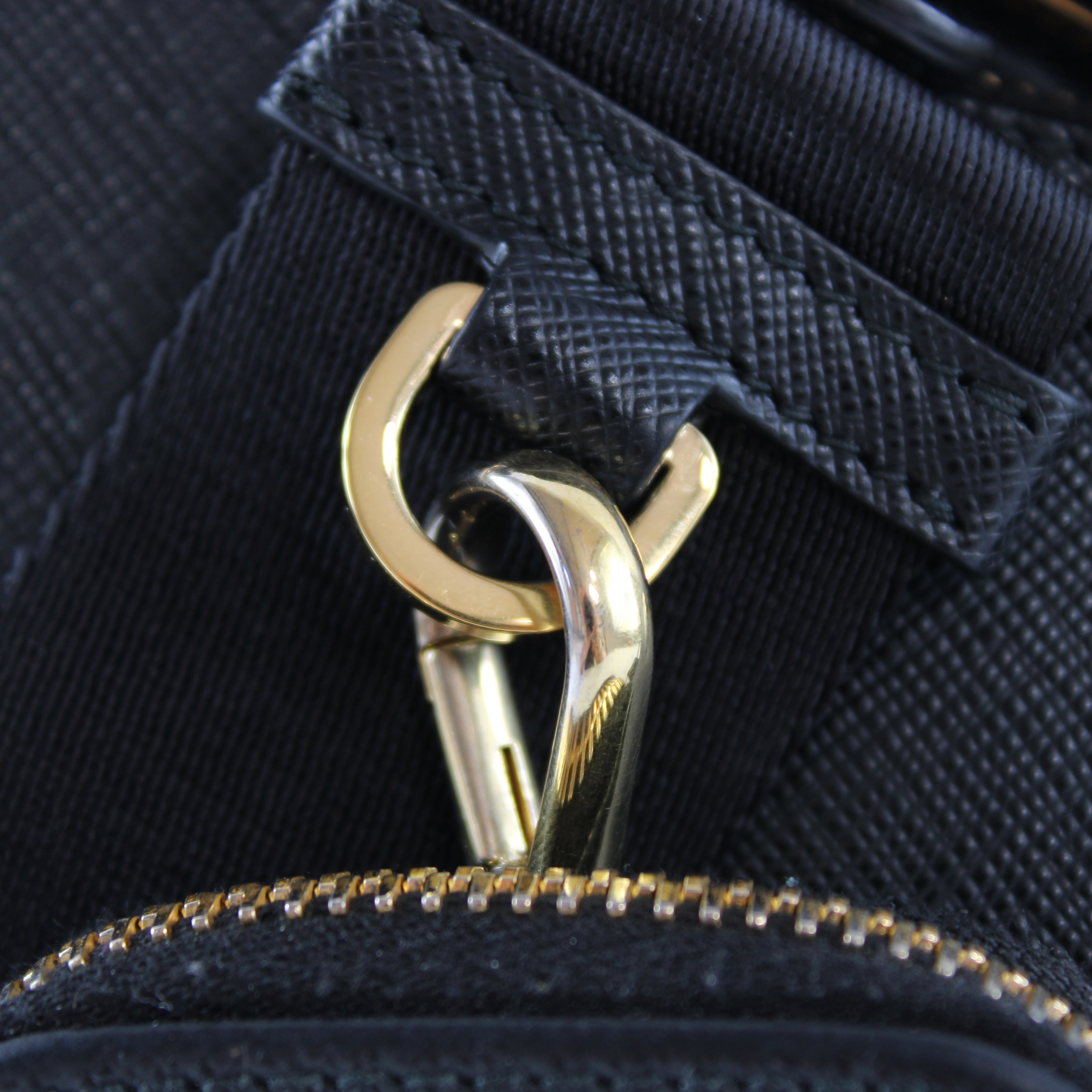 Prada Re-Edition 2005 Saffiano Leather Bag